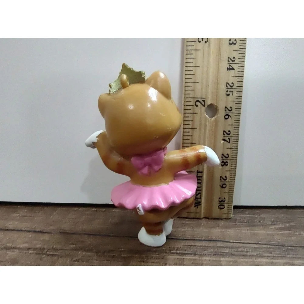 Barbie Doll 12 Dancing Princesses Pet Ballerina Orange Cat Twyla Ornament Mattel